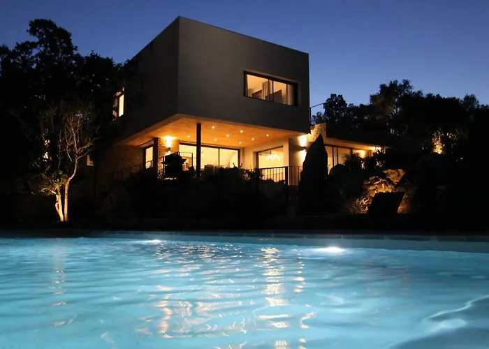 18 * Porto-Vecchio (Corsica)